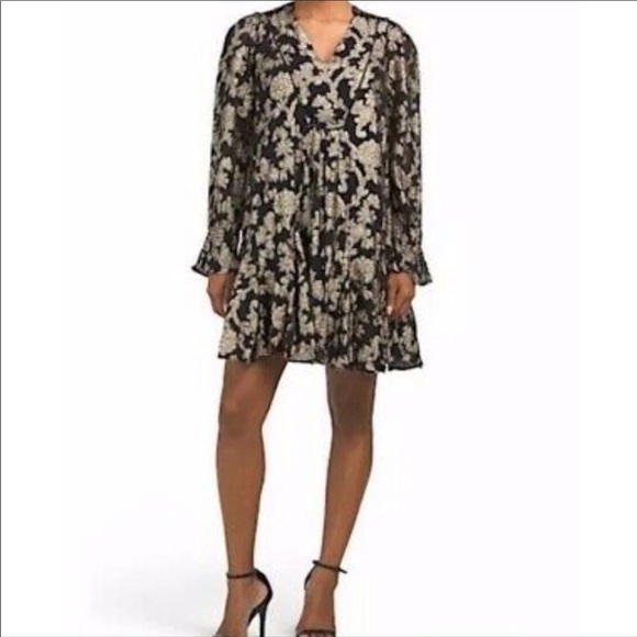 Anthropologie Dresses & Skirts - Anthropologie Black and Gold Pleated Tunic Dress